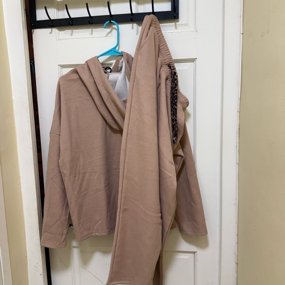 Women's Tan Sweater with Leopard Print Tie 2 piece set - Picture 3 of 11